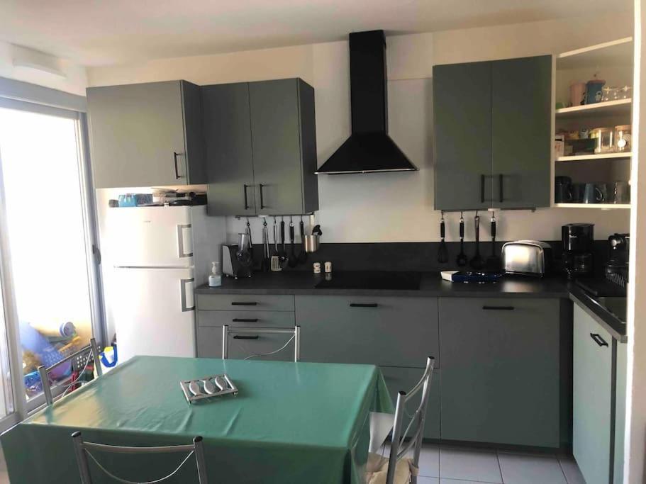 Appartement Face A La Mer Canet En Roussillon Exterior photo